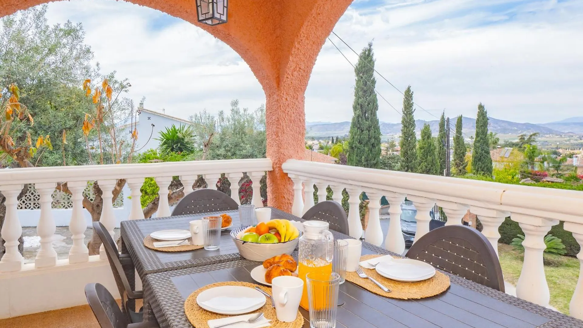 Holiday home Cubo'S Pink Townhouse Los Manantiales Alhaurin de la Torre