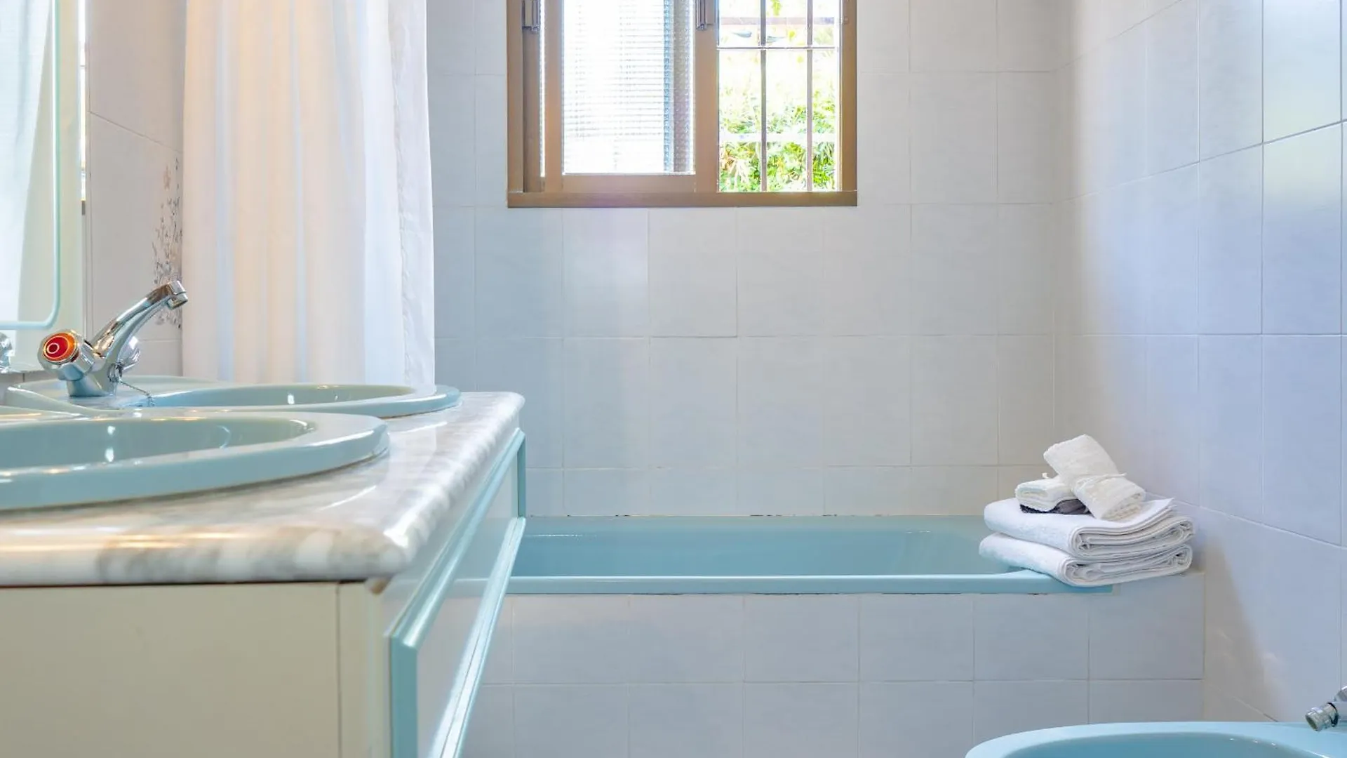 Cubo'S Pink Townhouse Los Manantiales ألاورين ذي ر تورّي 0*,