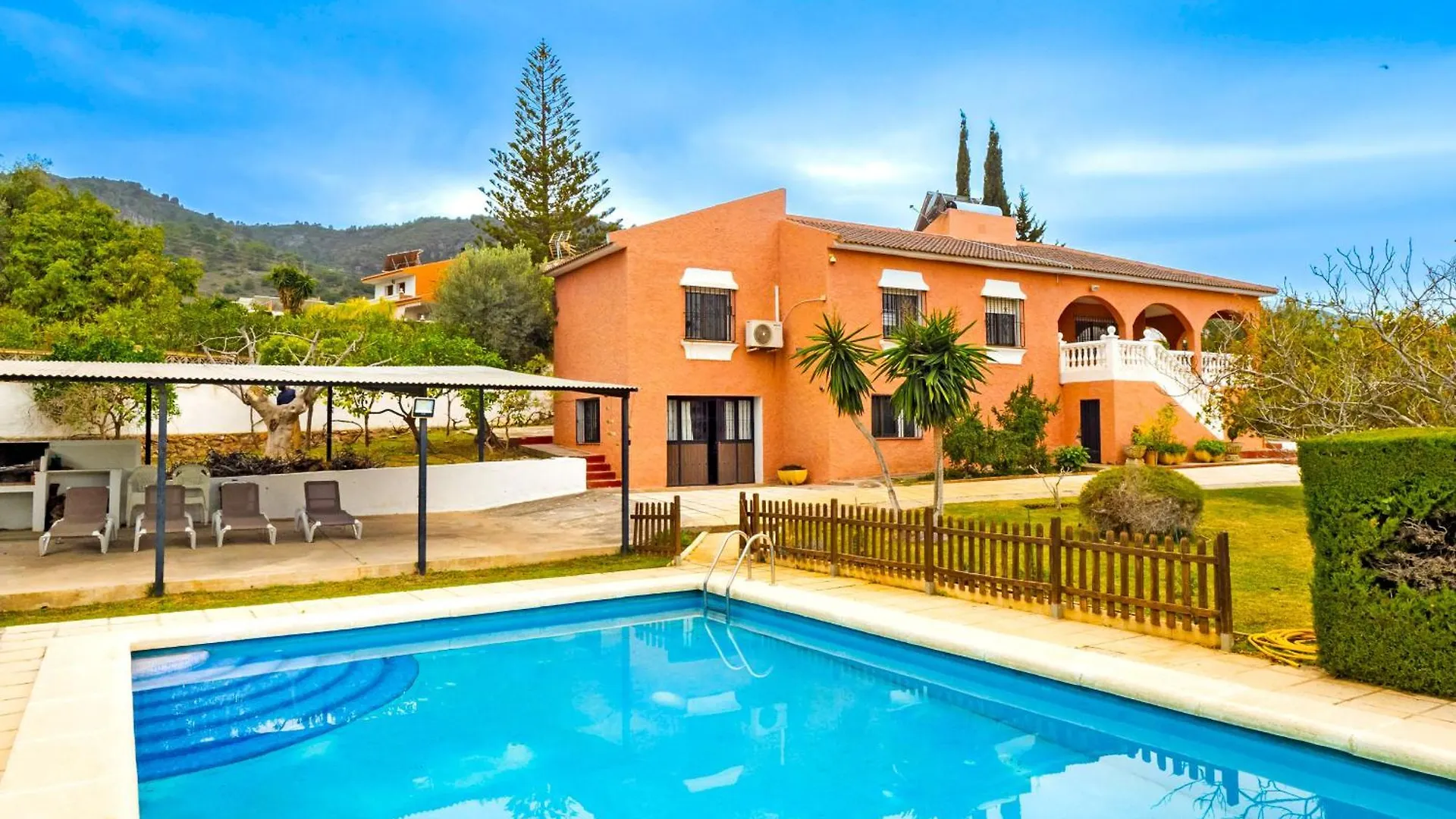 Holiday home Cubo'S Pink Townhouse Los Manantiales Alhaurin de la Torre