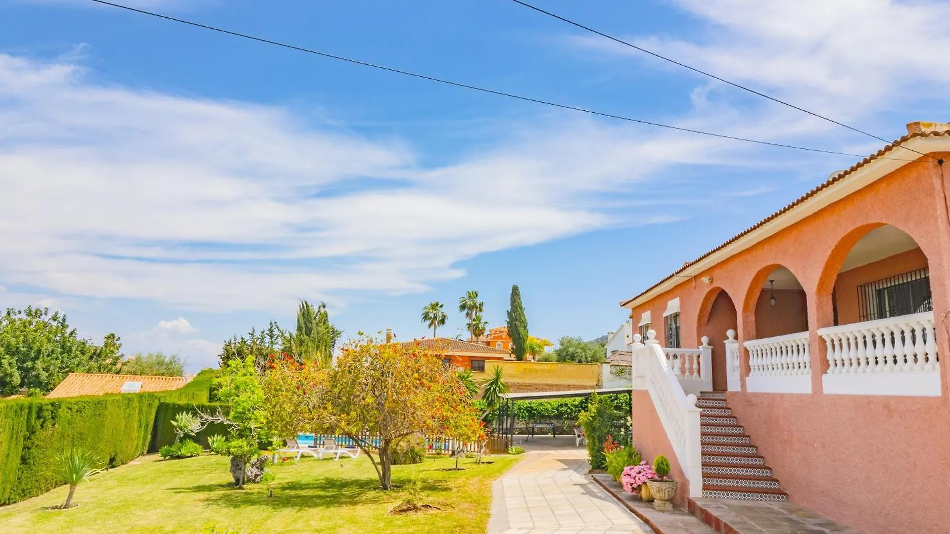 Holiday home Cubo'S Pink Townhouse Los Manantiales Alhaurin de la Torre