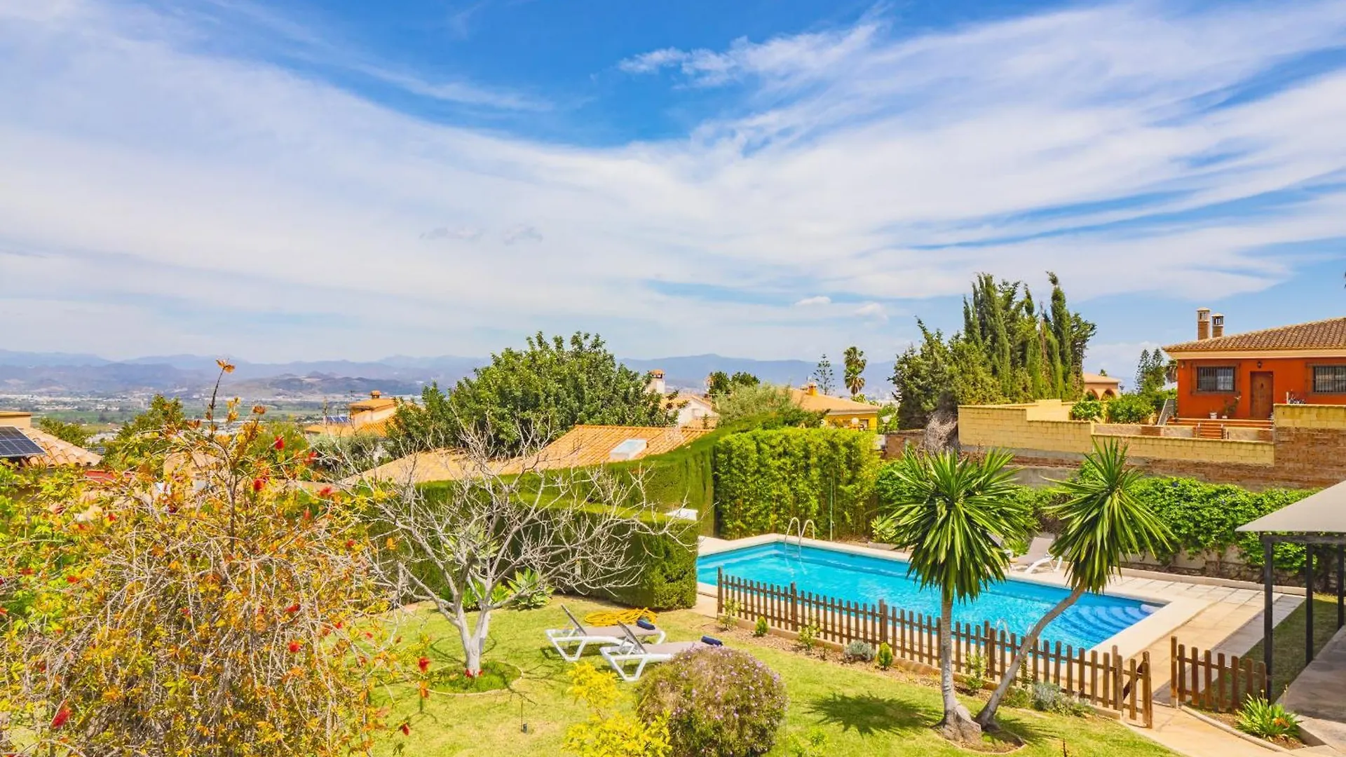 Holiday home Cubo'S Pink Townhouse Los Manantiales Alhaurin de la Torre