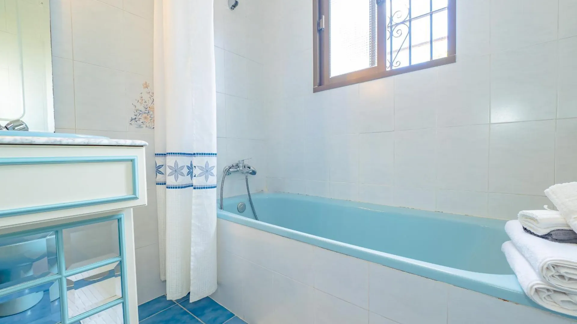 Cubo'S Pink Townhouse Los Manantiales Alhaurin de la Torre Holiday home