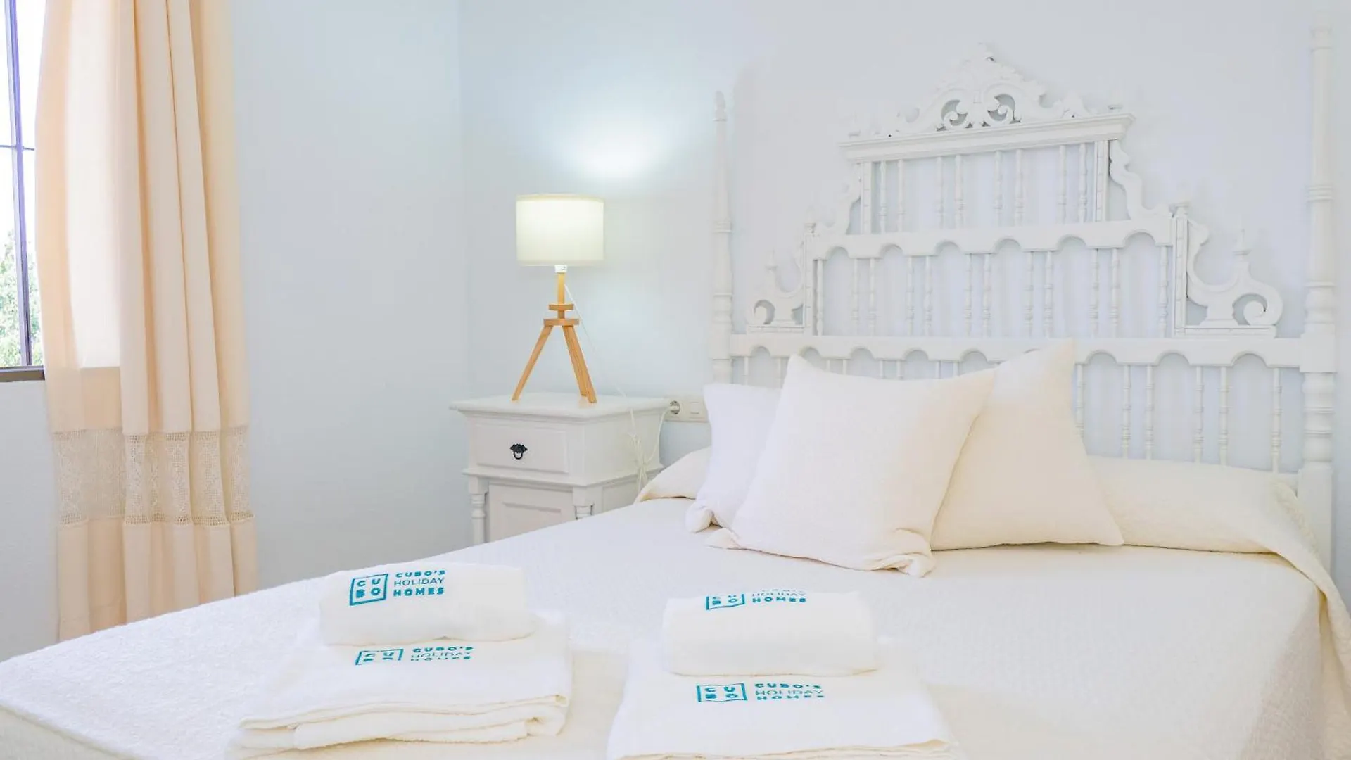 Cubo'S Pink Townhouse Los Manantiales Alhaurin de la Torre Holiday home